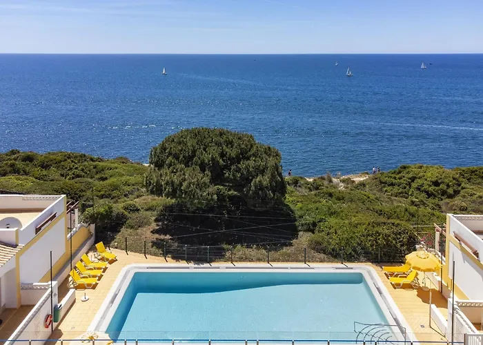 Beachside Family In Benagil